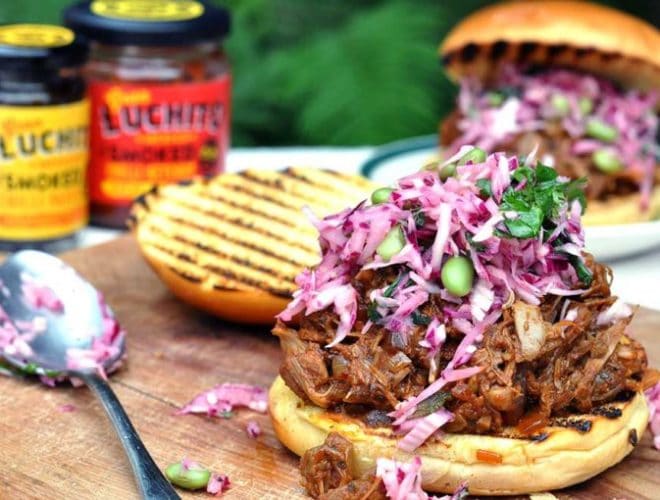 Vegan Pulled Pork & Slaw